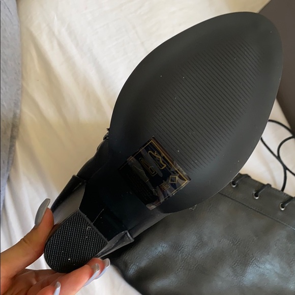 Black Leather Boots - Picture 5 of 6